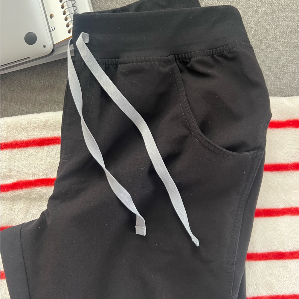 Figs Black Kade Cargo pants